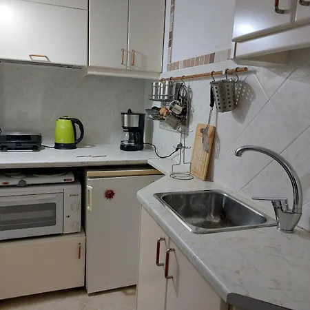 House On The Erétria