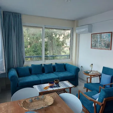 House On The Erétria