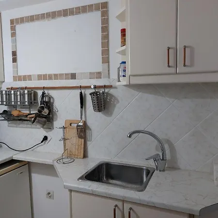 House On The Appartamento Erétria